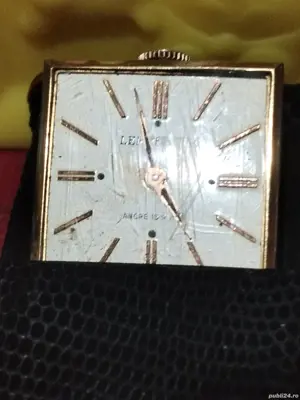 Ceas francez Lempereur cu mecanism retractabil, anii1950