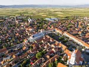 FILM!Spatiu comercial,ideal:centru educational,evenimente,magazin etc, Central,Targu Secuiesc - imagine 17