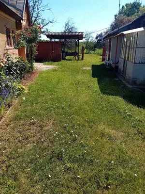 Casa cu anexe si teren, Sat Ghirdoveni, Jud. Dâmbovița - imagine 6