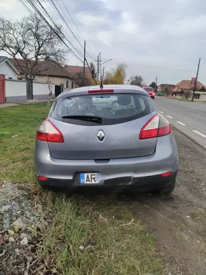 Renault Megane 3, 1.5 dCi, 110 CP, cutie manuală 6 trepte AN: 2010 - imagine 2