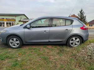 Renault Megane 3, 1.5 dCi, 110 CP, cutie manuală 6 trepte AN: 2010 - imagine 3