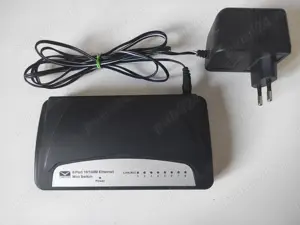 Switch Canyon 8 porturi 10 100 Mbps CN-D08P cu adaptor