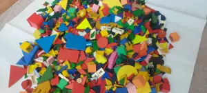 Diverse jucarii din lemn pentru copiii