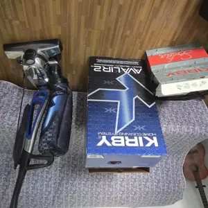 Vând aspirator Kirby cu accesorii pentru aspirat covoare, parchet, canapele, perdele, spălat covoare - imagine 2