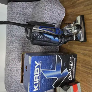 Vând aspirator Kirby cu accesorii pentru aspirat covoare, parchet, canapele, perdele, spălat covoare - imagine 4