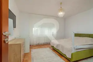 Vilă de vânzare în Bușteni – 8 dormitoare, vedere directă spre Crucea Caraiman! - imagine 18