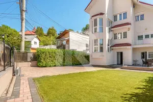 Vilă de vânzare în Bușteni – 8 dormitoare, vedere directă spre Crucea Caraiman! - imagine 5