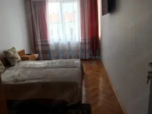 0% Comision! Apartament cu 2 camere de închiriat, Centru - imagine 4