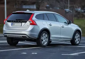 Volvo V60 Cross Country 2.0 D3   2018  Euro 6 - imagine 3