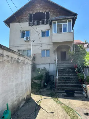 casa + teren de vanzare