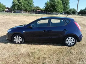 Vând Hyundai i30 - imagine 5