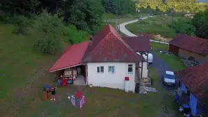 Casa + teren de vanzare - imagine 2