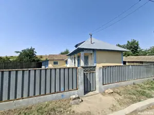 Casa bătrânească cu teren 2032mp de vanzare Sat Garvan Jud. Tulcea