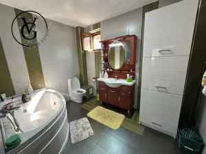 Vila deosebita langa padure si lac in Branesti  - imagine 13