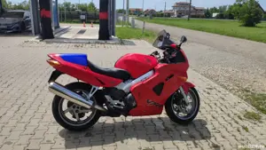 Vand Honda VFR 800 FI - imagine 2
