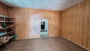 Casă cu 3 camere de vânzare în zona Piața Centrală - imagine 4