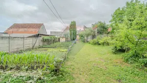 Comision 0 | Casă cu 3 camere, teren 1541 mp, livadă, beci și garaj