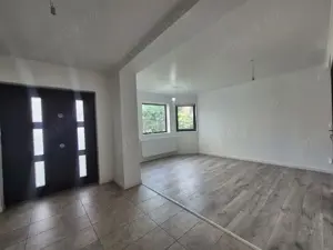 0% COMISION! Casă P+1 de vânzare   Târgu Jiu, cartier Panduraș