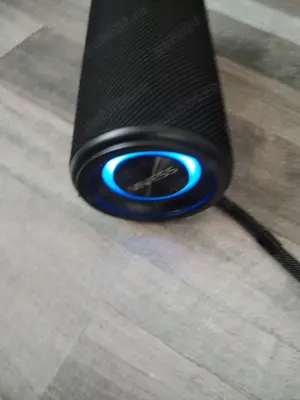 Boxa portabilă nouă vivess