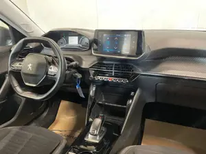 Peugeot 2008 - imagine 8