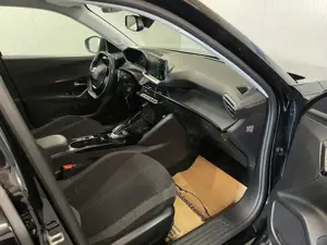 Peugeot 2008 - imagine 10