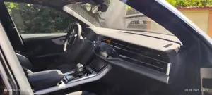 Vând Audi Q8 55tfsi 394 cp -plug in hybrid, 2024, pachet S - imagine 8 Vând Audi Q8 55tfsi 394 cp -plug in hybrid, 2024, pachet S - imagine 8