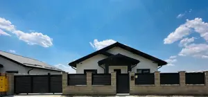 Casă Individuală Parter   3 Camere | 2 Băi | Bucătărie Închisă | Teren 364 mp