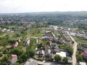 Casa de vacanta, de vanzare, cu 4 camere, 165 mp, zona Vulcana Pandele - imagine 7