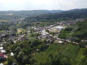 Casa de vacanta, de vanzare, cu 4 camere, 165 mp, zona Vulcana Pandele - imagine 6