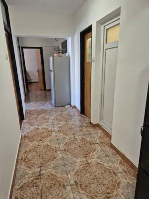  Chisinău (Socului) vanzare 3 camere, decomandate, 6 10, cf 1, stradală, acte la zi. PREȚ: 130.000 e - imagine 3