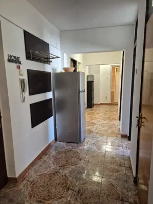  Chisinău (Socului) vanzare 3 camere, decomandate, 6 10, cf 1, stradală, acte la zi. PREȚ: 130.000 e - imagine 7