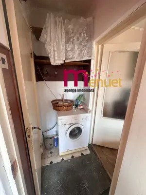 Apartament 3 camere,str.Alunisului,etaj 3 - imagine 2