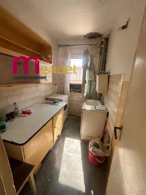 Apartament 3 camere,str.Alunisului,etaj 3 - imagine 7