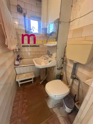 Apartament 3 camere,str.Alunisului,etaj 3 - imagine 5