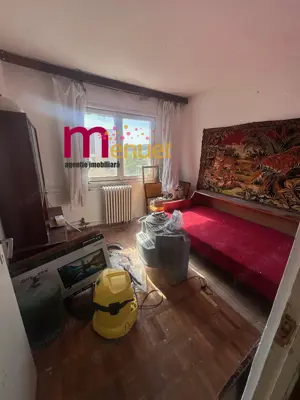 Apartament 3 camere,str.Alunisului,etaj 3 - imagine 8