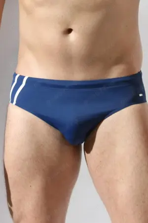 Tânăr 34 de ani caut cunoștință doamnă sau cuplu