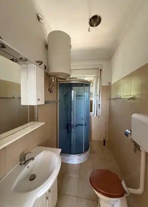 Casa solida in inima orasului Salonta - IMOBIHOR  - imagine 5