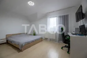 Casa de vanzare cu 4 dormitoare 2 bai si pivinita in Selimbar - imagine 4