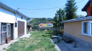 Curtesti, Botosani , Teren generos cu casa si anexa! - imagine 7