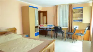 Curtesti, Botosani , Teren generos cu casa si anexa!