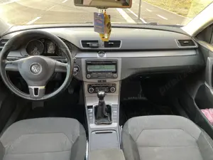  Vând Volkswagen Passat   - imagine 9