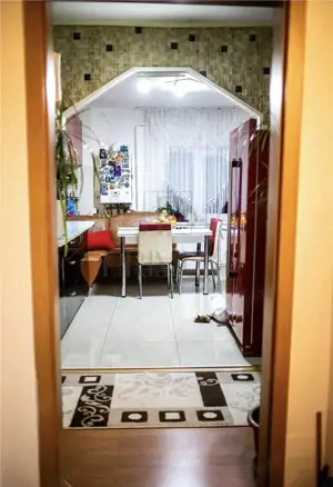 FRATELIA - 4 Camere - ETAJ 3 - Centrala proprie - Boxa - imagine 5