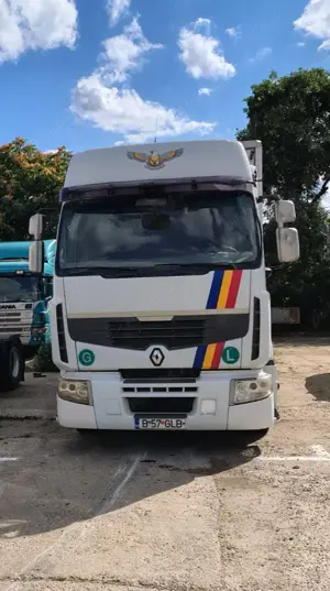 Vand Autotractor Renault  - imagine 3