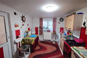 Casa renovata cu acces usor, langa padure - imagine 8