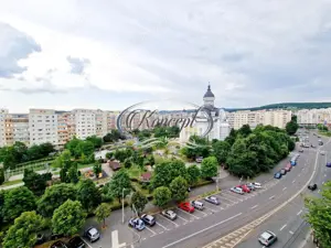 Apartament decomandat pe strada Primaverii