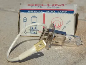 Bec auto halogen SELUM H3 SE 12V 55W PK 22s E19 la cutie