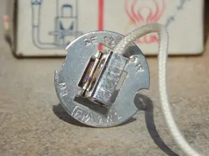 Bec auto halogen SELUM H3 SE 12V 55W PK 22s E19 la cutie - imagine 5