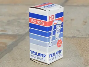 Bec auto halogen H3 Teslamp 55 W Pk 22s 12 V fab Cehia cu ambalaj - imagine 9