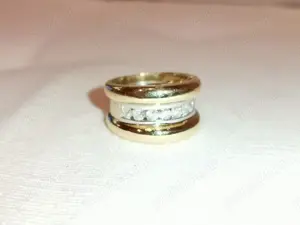 Vand inel aur 18k cu diamante 0,72ct cu certificat