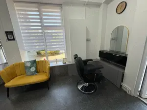 Post de lucru frizerie inchiriere - imagine 5